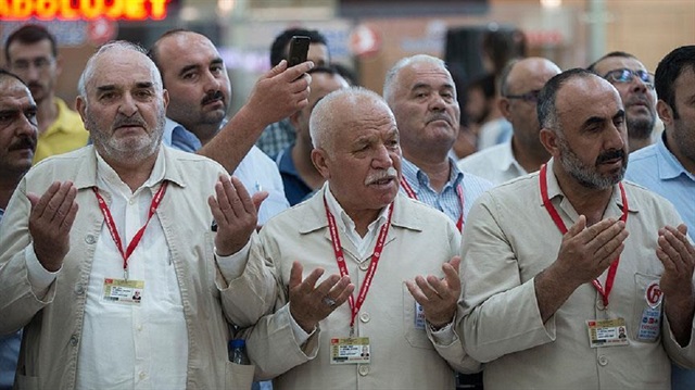 Hacı adayları dualarla Ankara Esenboğa Havalimanından uğurlandı.