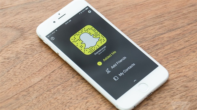 Facebook, Snapchat için 1 milyar dolar önermişti.