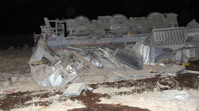 Elazığ'da yük treni raydan çıkması sonucu devrildi