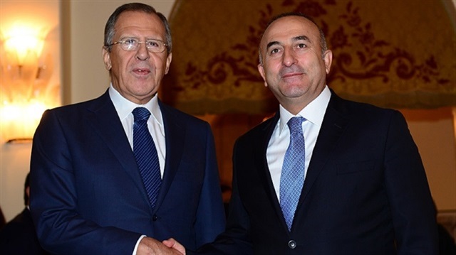 Turkish Foreign Minister Mevlüt Çavuşoğlu (R) meets with Russian Foreign Minister Sergey Lavrov (L)