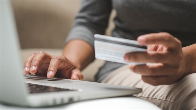 Kredi kartlarını internet alışverişine açma yöntemleri 2017