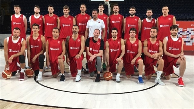 A Millilerde Can Maksim Mutaf ve Berk İbrahim Uğurlu'nun kadrodan çıkarıldığı açıklandı.