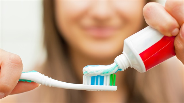 Ağız ve diş sağlığında, diş fırçalama teknikleri ve doğru diş macunu seçimi önemli rol oynuyor. 