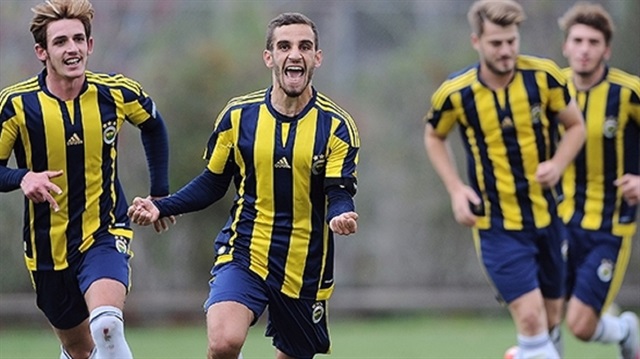 Ramazan Civelek, geçen sezonun ilk yarısında Fenerbahçe A takımıyla 3 Türkiye Kupası maçında forma giydi.