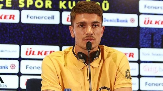 Spartak Moskova Kulübü'nün Rus stoper için Fenerbahçe'ye son olarak 8 milyon euroluk bir teklifte bulunduğu iddia edilmişti.