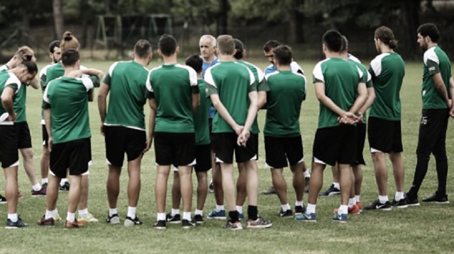 Sakaryaspor'un altyapısından Fenerbahçe’ye 5 futbolcunun transfer olduğu açıklandı.