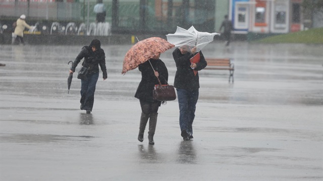 Geçtiğimiz günlerde İstanbul'da etkili olan yağmur sel ve su baskınlarına neden olmuştu.
