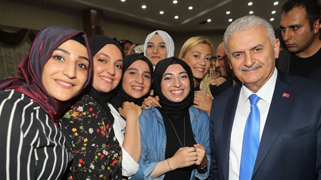 ​Başbakan Binali Yıldırım, AK Parti Kocaeli İl Başkanlığı Genişletilmiş İl Danışma Meclisi Toplantısı'na katıldı.