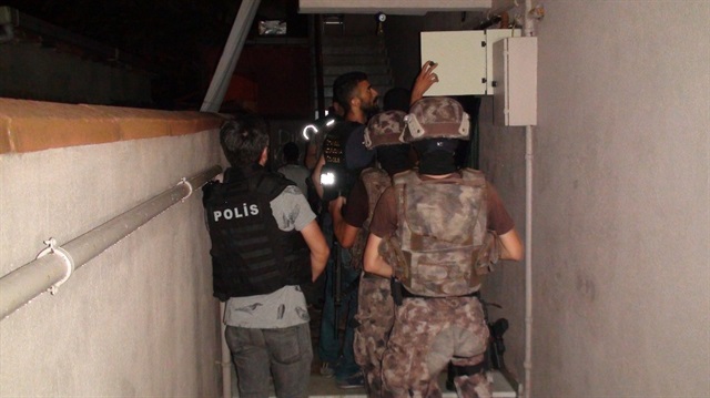 Özel Harekat Şube Müdürlüğü ekipleri de operasyona katıldı.