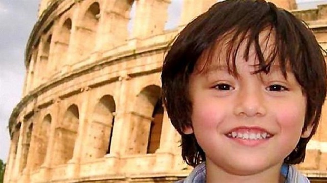 Kayıp çocuk, Barcelona'daki katliamın sembol yüzü haline geldi.