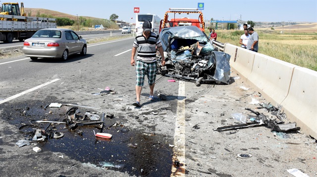 Kırıkkale'de iki otomobil çarpıştı: 2 ölü, 7 yaralı