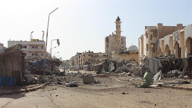 Esed rejiminin saldırıları nedeniyle Humus'ta büyük bir yıkım yaşandı.