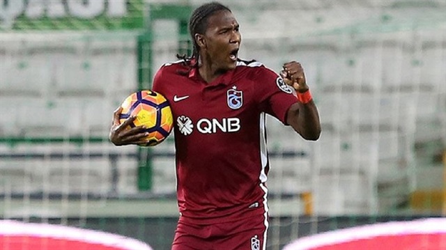 Geçen sezonun devre arasında Trabzonspor'a transfer olan 32 yaşındaki Rodallega, bordo-mavili formayla çıktığı 15 maçta 6 gol kaydetti.