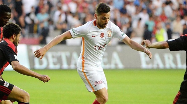 Sinan Gümüş Galatasaray formasıyla çıktığı 60 maçta 19 gole imzasını attı.