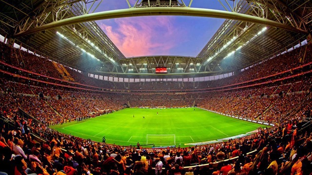 ​Süper Lig'de sezona iyi başlayan Galatasaray, kombine bilet satışında zirvede yer alıyor.