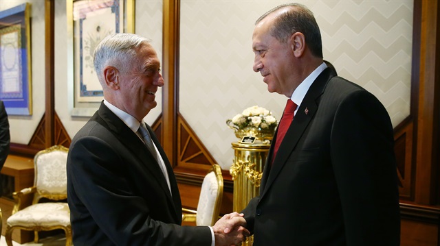 Turkish President Erdoğan receives US Secretary of Defence Mattis