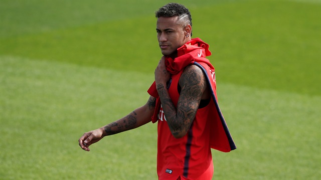 Neymar PSG formasıyla çıktığı 2 maçta 3 gole imzasını attı.