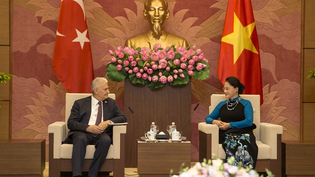 يلدريم يلتقي رئيسة البرلمان الفيتنامي في هانوي