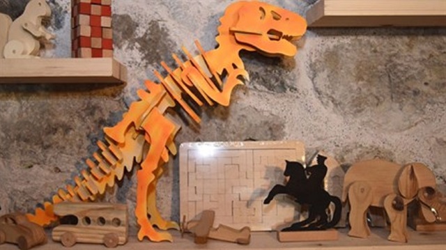 Samsun'da “Oyuncakçı Dede” olarak bilinen ahşap oyuncak ustası Salih Tok tarafından yapılacak ekolojik oyuncaklar müzede sergilenecek. 