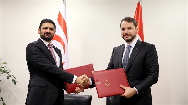 Enerji ve Tabii Kaynaklar Bakanı Berat Albayrak, ve KKTC Enerji ve Ekonomi Bakanı Sunat Atun, KKTC'ye deniz altından kabloyla elektrik temin edilmesini öngören anlaşmayı imzalamıştı.