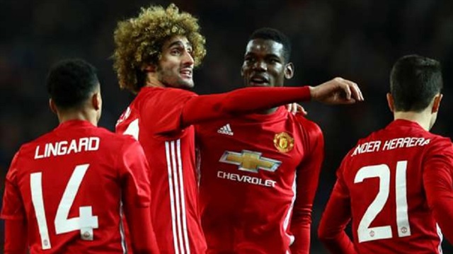 Fellaini 2013-2014 sezonunda Everton'dan Manchester United'a 32.4 milyon euroya transfer olmuştu.