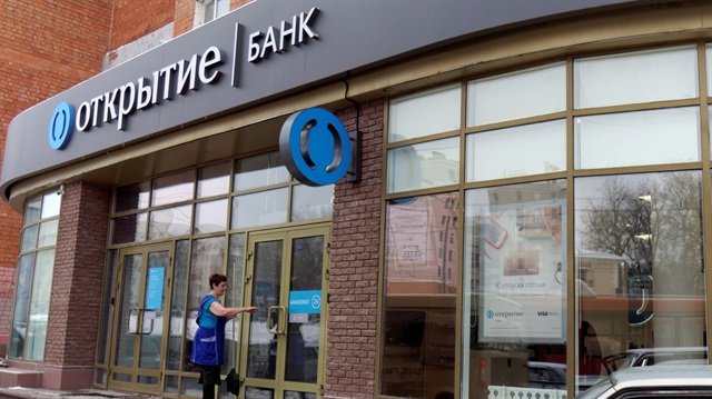 Rusya Merkez Bankası, ülkenin en büyük özel bankası Otkritie Bank’ı kurtarmak için harekete geçerek bankaya el koydu.