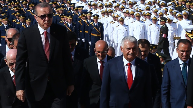 Cumhurbaşkanı Erdoğan, 30 Ağustos etkinlikleri kapsamında Anıtkabir'i ziyaret etti.