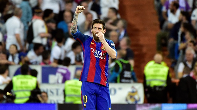 Messi'den klas hareket: Küçük çocuğu yanına çağırdı