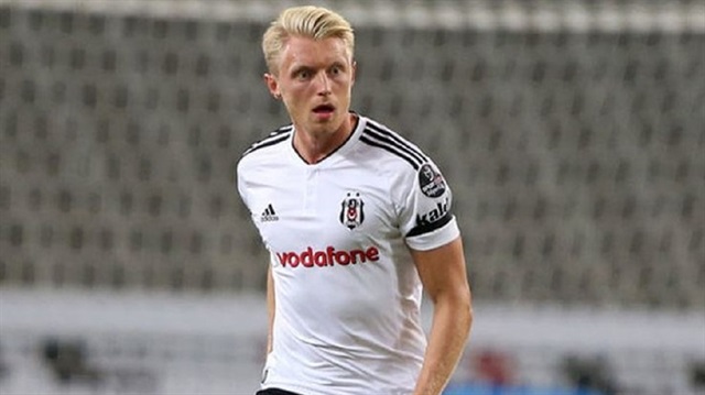 Beşiktaş ile 76 maça çıkan Beck, 1 gol atarken 5 de asist kaydetti.