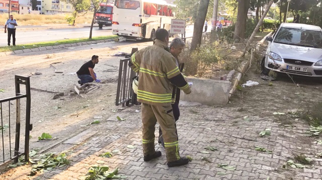 Cezaevi aracına bomba