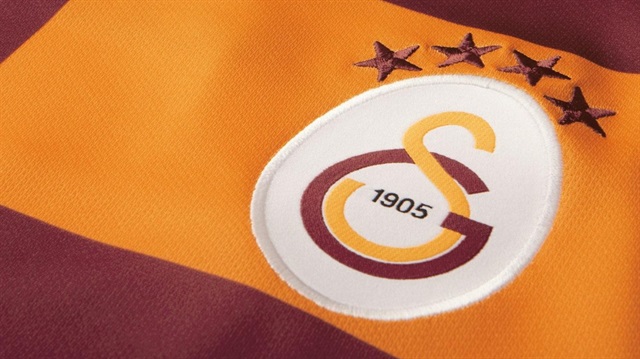 Galatasaray'da sol bek için dev hamle!