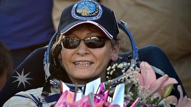 57 yaşındaki Dr. Whitson'ın ayrıca en çok uzay yürüyüşü yapan kadın rekoru da bulunuyor. 