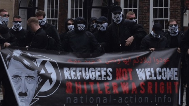 İngiltere'de 'National Action' isimli Neo-Nazi yanlısı örgüt göçmen karşıtlığı ile biliniyor.