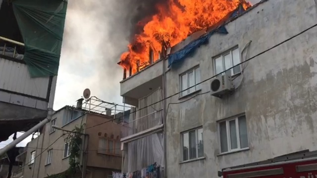 Bursa’da korkutan ev yangını
