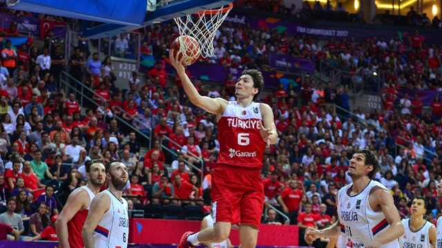 Türkiye, 2017 Avrupa Basketbol Şampiyonası D Grubu 3. maçında Sırbistan’a 80-74 mağlup oldu.