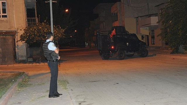Adana'da terör örgütü PKK'ya yönelik eş zamanlı operasyon düzenlendi. 