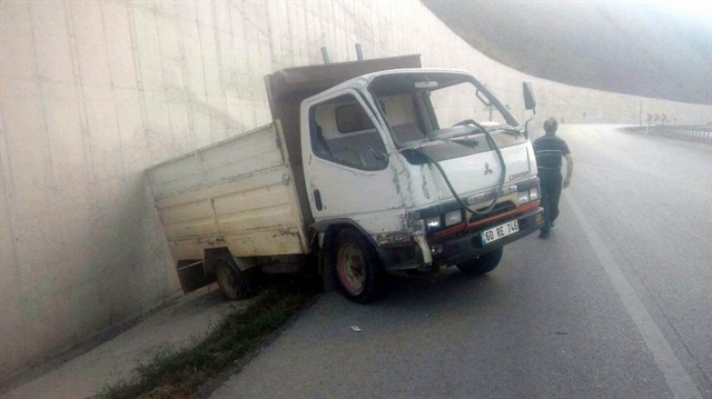 Tokat’ın Reşadiye ilçesinde meydana gelen trafik kazasında 3 kişi yaralandı.