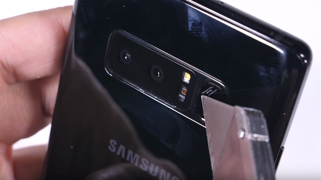 Acımasız testlerde bugün: Samsung Galaxy Note 8 işkence testlerinden başarıyla geçti