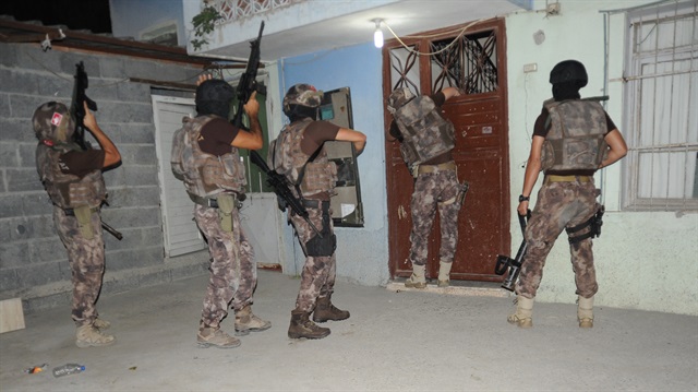 Adana'da terör örgütü DEAŞ'a yönelik operasyon düzenlendi. 