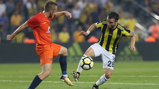 Valbuena Fenerbahçe formasıyla çıktığı 8 maçta 1 gol atarken 4 de asist yaptı.