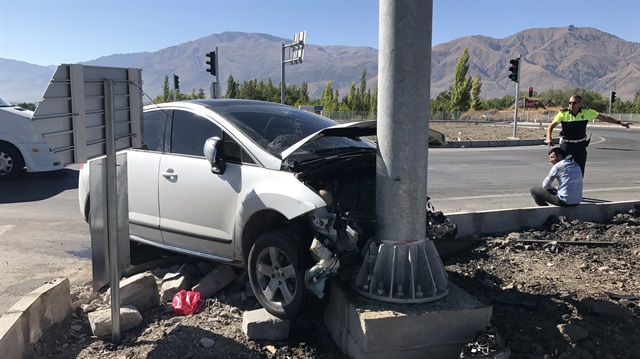 ​Erzincan da meydana gelen trafik kazasında 5 kişi yaralandı.