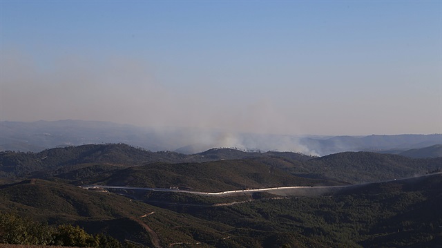 Türkmendağı bölgesindeki yangın Türkiye tarafından böyle görüntülendi.