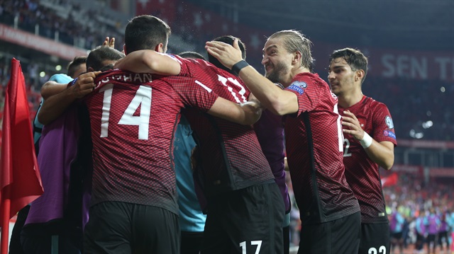 Türkiye FIFA sıralamasında 6 basamak birden yükseldi. 