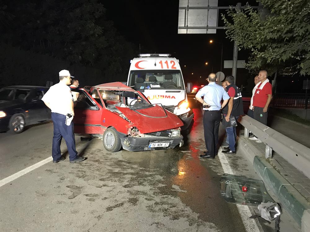 Bursa Da Trafik Kazasi 1 I Agir 4 Yarali Son Dakika Bursa Haberi