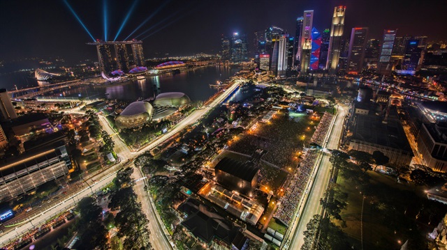 Formula 1'de gece yarışı heyecanı!