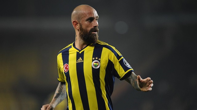 Futbolu bıraktığını açıklayan Meireles, İstanbul’a geldi
