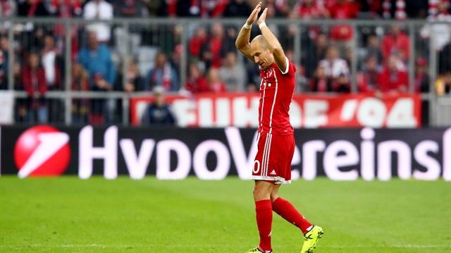 Bayern Münih'in yıldızı 2 yıl sonra  sağ ayağıyla gol attı. 