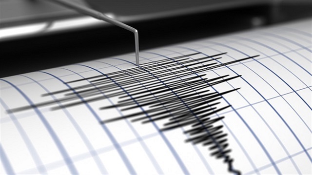 زلزال بقوة 4.1 درجات يضرب "جناق قلعة" التركية