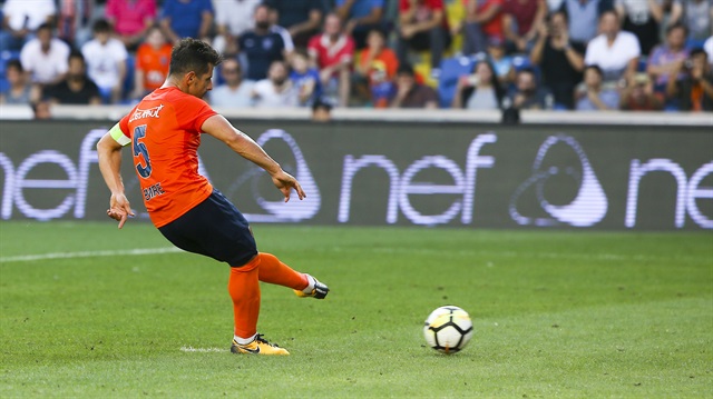 Emre Belözoğlu, son 5 sezonda kullandığı 17 penaltı atışının 16'sını gole çevirdi.