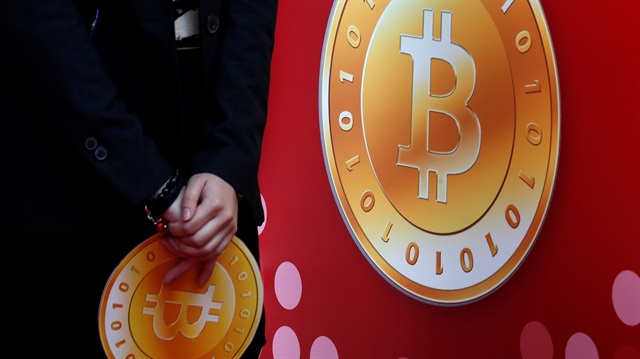 ARŞİV: Sanal para birimi Bitcoin, Çin'in yasaklamasından sonra yere çakılmıştı.